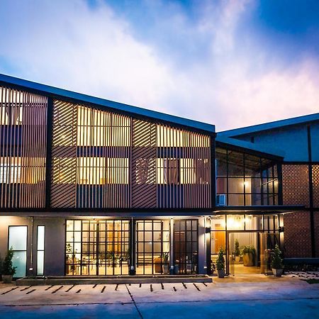 Hug Inn Phrae Zewnętrze zdjęcie