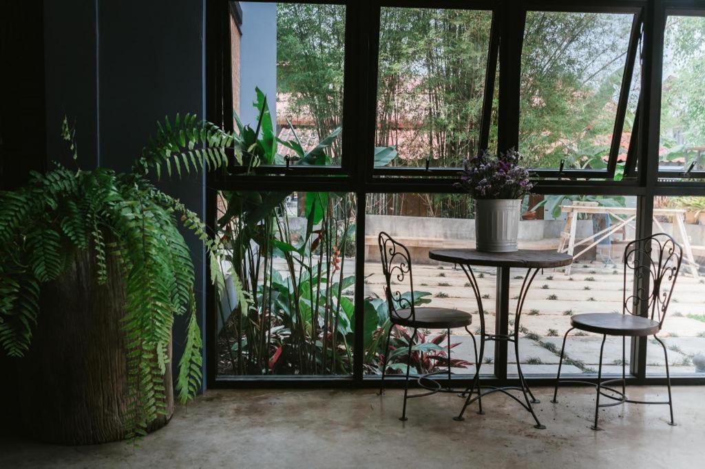 Hug Inn Phrae Zewnętrze zdjęcie